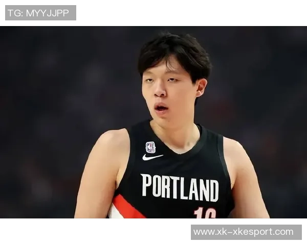 杨瀚森华丽脚步单打雷霆中锋可惜抛投失误令人扼腕叹息